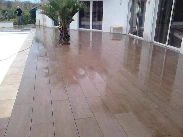 Mise à niveau du terrain Saint-Julien